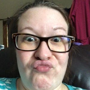 Meet your Posher, Renee